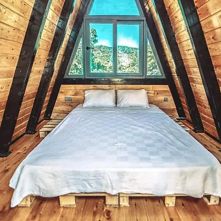 Sleeps 2, Honeymoon Concept Bungalow With Pool - Awz 248 Willa
